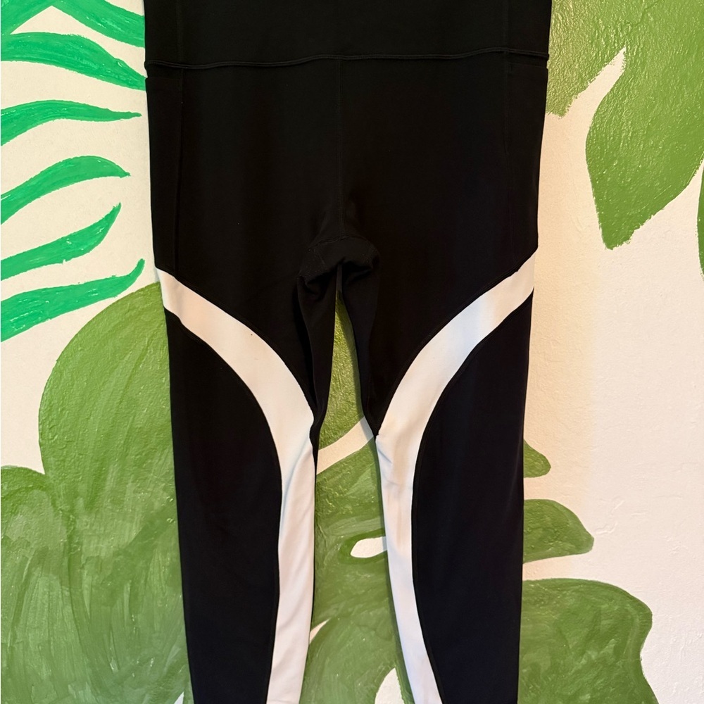 Athleta Black and White Girls' Athletic Leggings